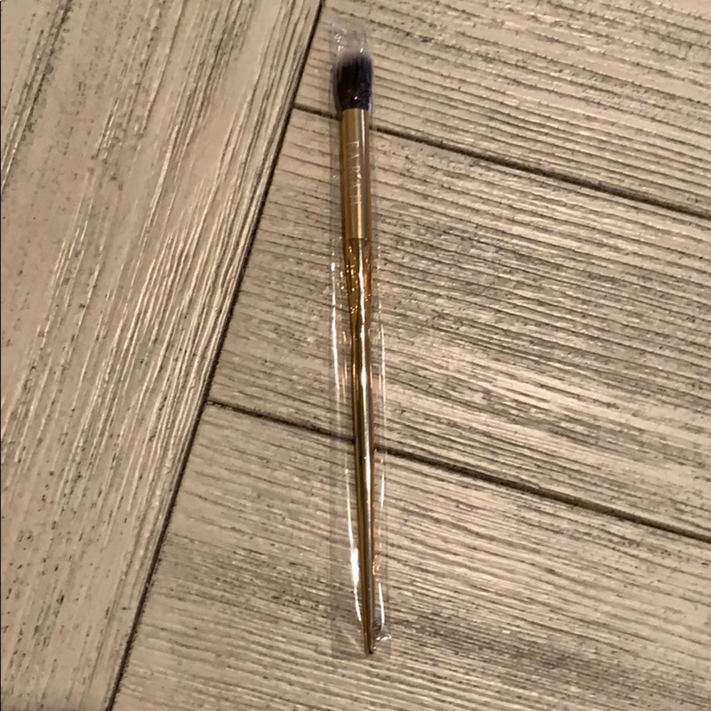 Farah 35E tapered blending brush
